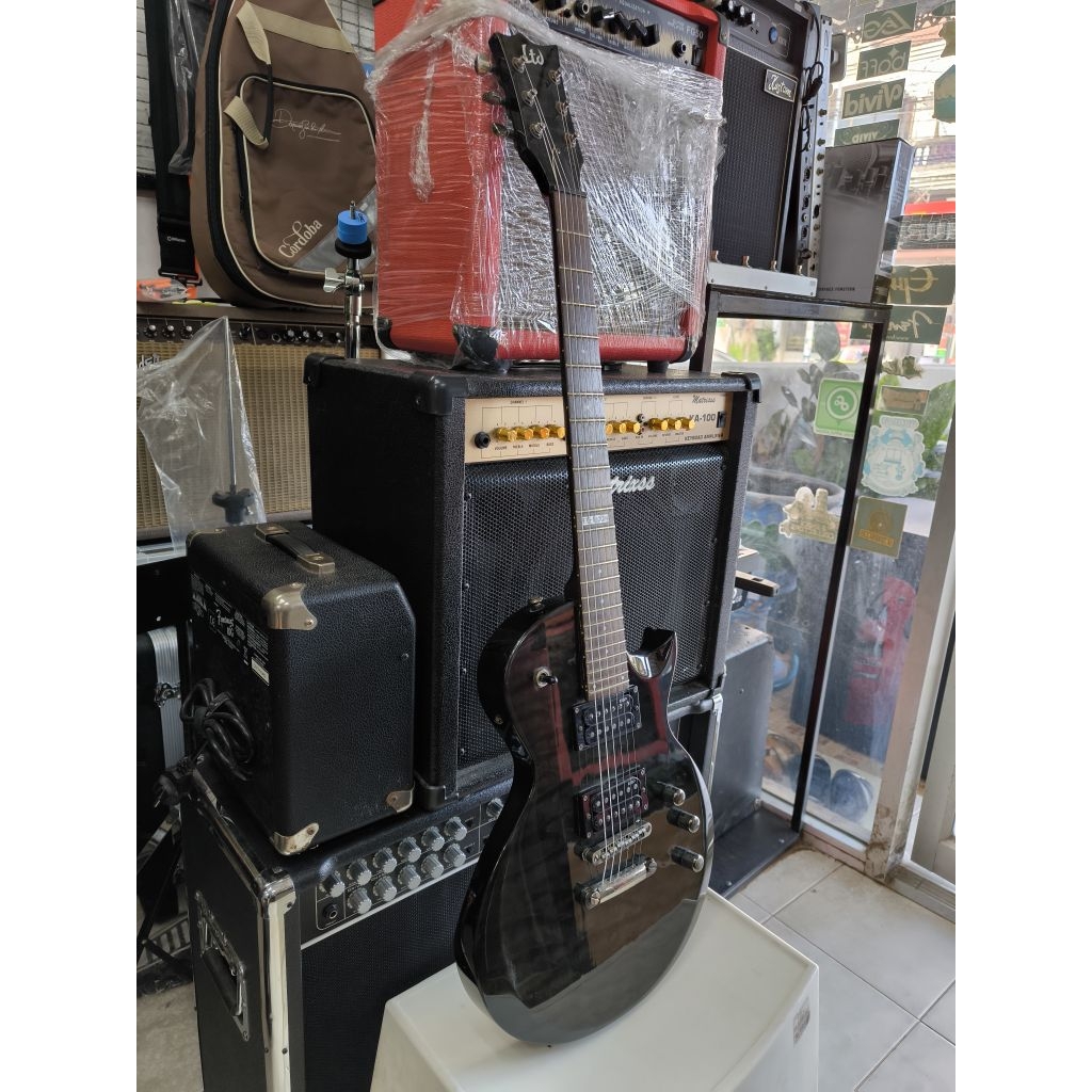 กีตาร์ไฟฟ้ าLTD รุ่น EC100QM