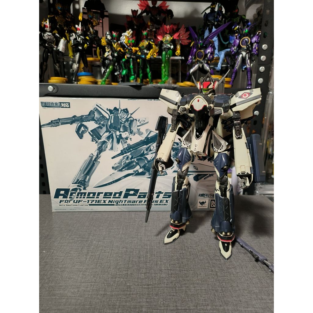 Bandai Macross Dx chogokin VF-171EX+Armor Parts