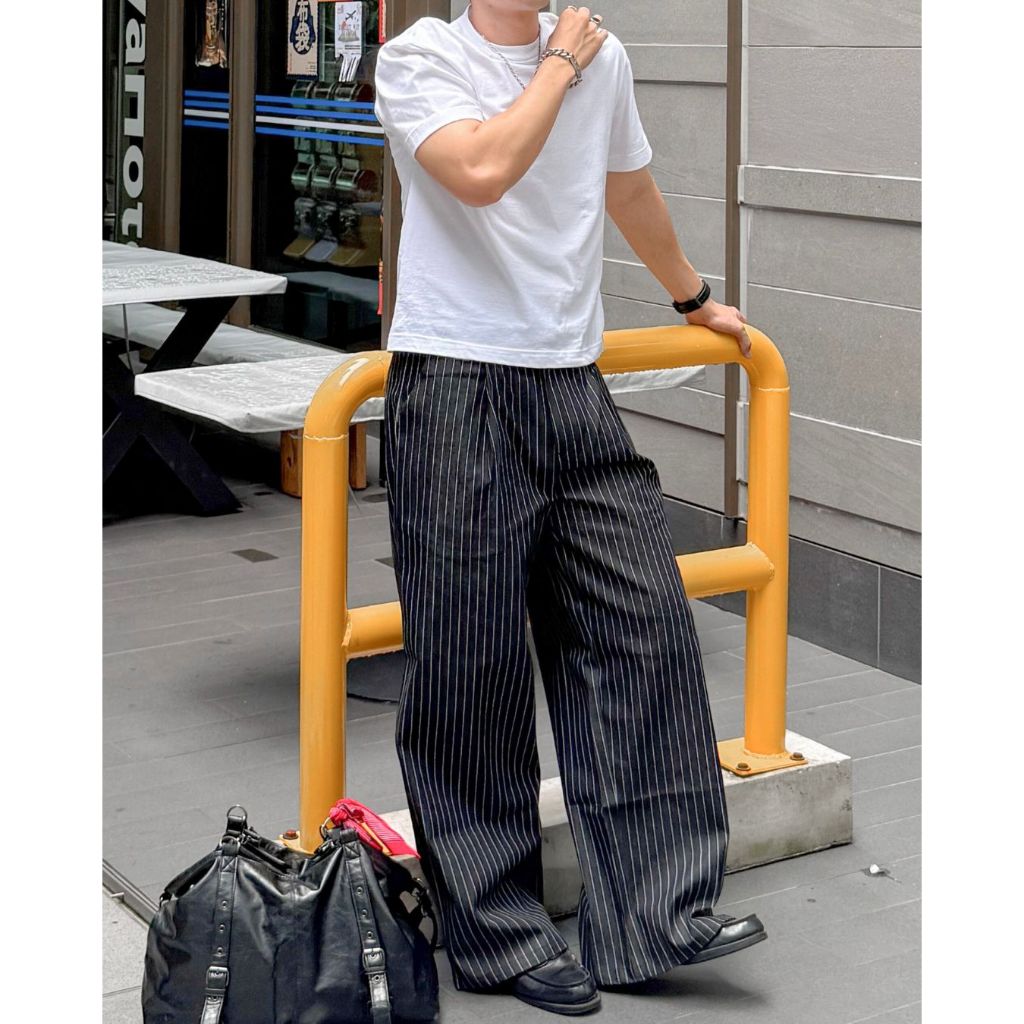 PINSTRIPE DENIM  กางเกงขายาวลายทาง