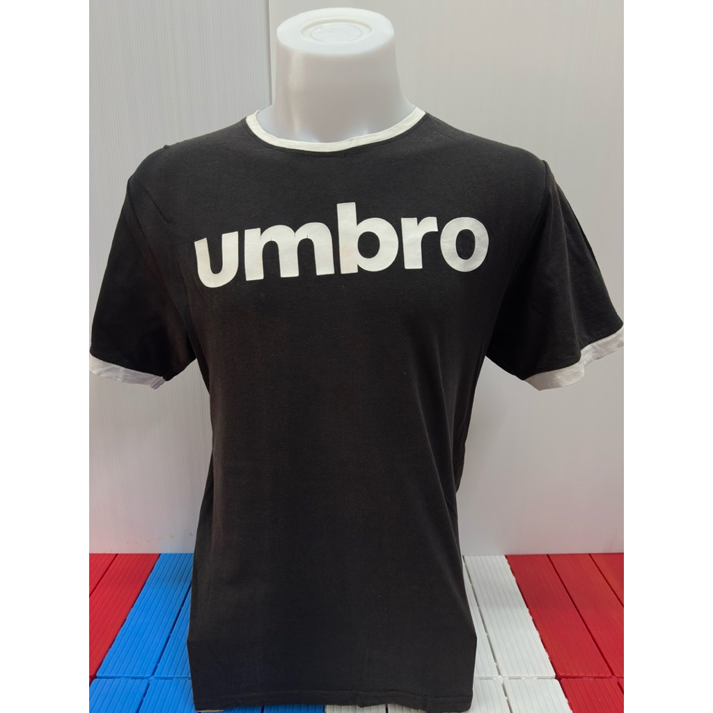 รหัส : M82 แบรนด์ : Umbro(แท้) รอบอก : 40” ยาว : 28”