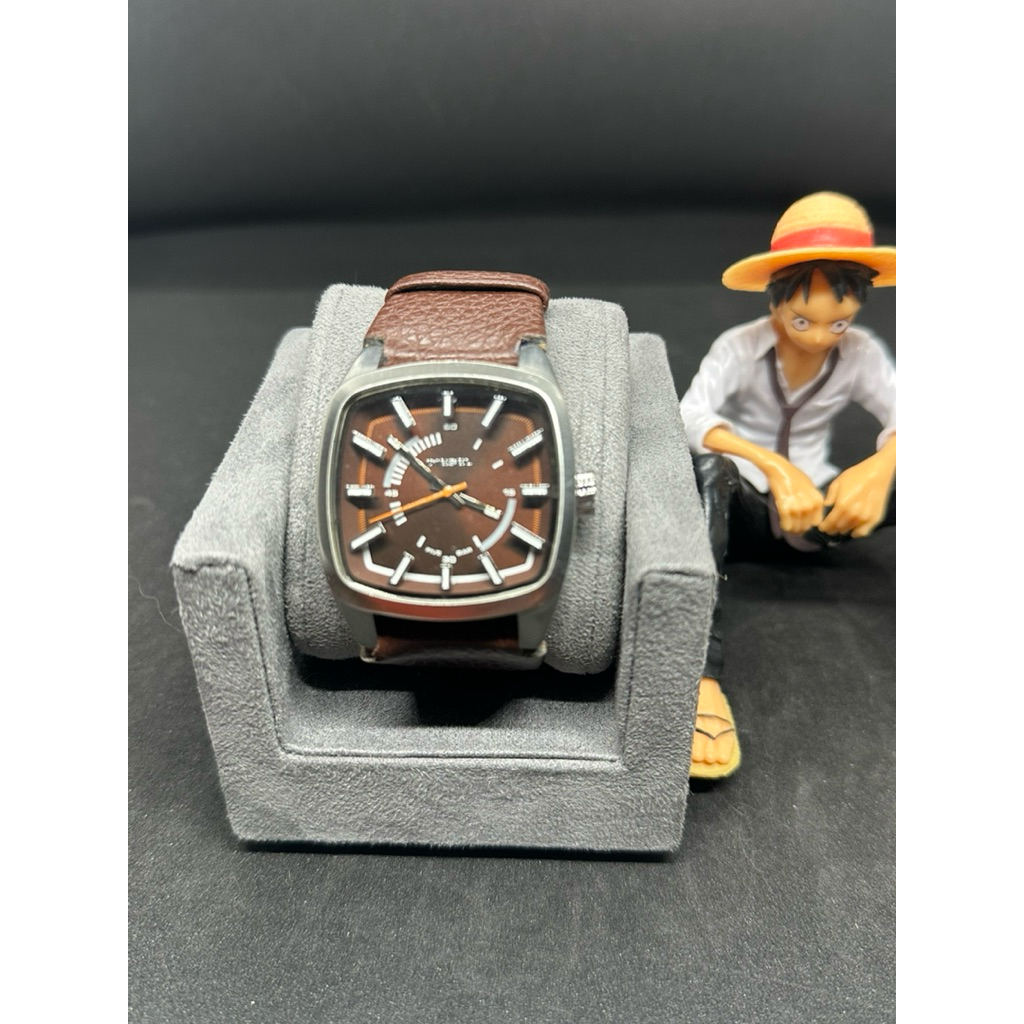 นาฬิกามือสอง Diesel DZ-1528 แท้ หลักลอย พร้อมใช้ รับประกันแท้ตลอดอายุการใช้งาน