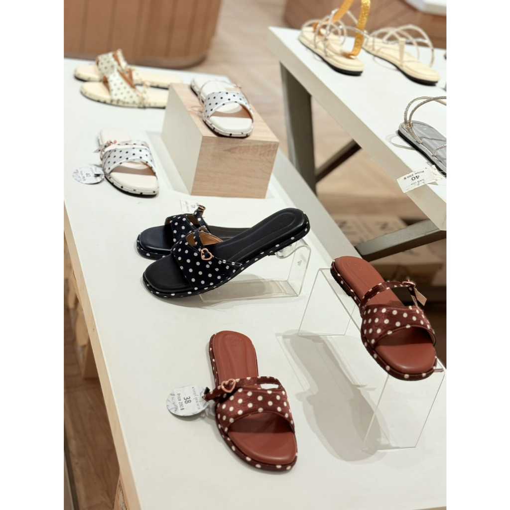 25twentyfives - มาเทอร์ รองเท้าแตะแต่งหัวใจ | ส่งตรงจาก ALIN Brand