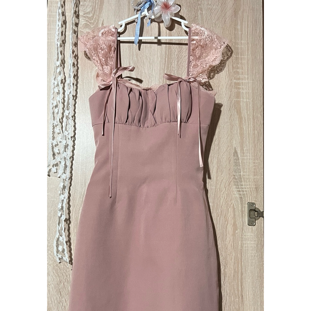 🌷ส่งต่อเสื้อผ้ามือสอง แบรนด์Lisa ใส่1ครั้ง