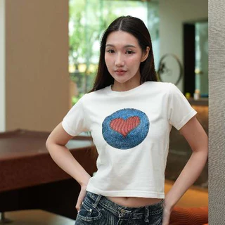 Jean Crop Top เสื้อยืดพิมพ์ลายยีนส์ ลายการ์ตูน แฟชั่นวัยรุ่น genZ ผ้าคอตตอน cotton ใส่เที่ยว ใส่ทำงาน