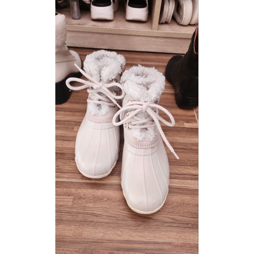 Sperry Women's White Zip Water Duck Boots ไซส์ 7ราคาใหม่ 4,500บาท ส่งต่อ 2,500บาท