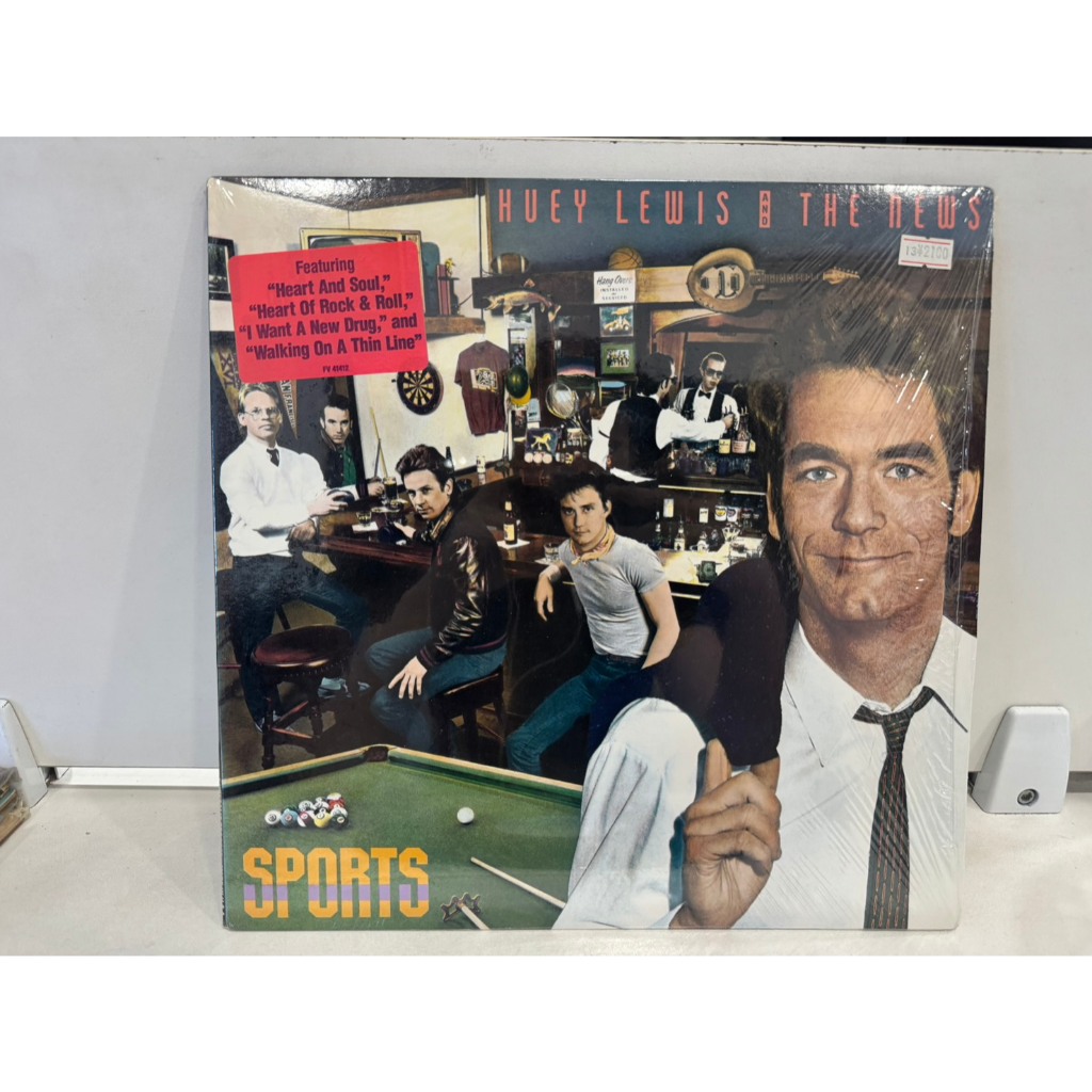 1LP Vinyl Records แผ่นเสียงไวนิล  Huey Lewis & The News    (H9D11)