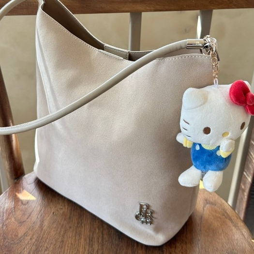 🥯⋆.˚กระเป๋ามินดี้ ใบใหญ่ใส่ไอแพดได้ แถมกระเป๋าใบเล็ก (PU SUEDE ขนสั้น) อะไหล่โลโก้สีเงิน #922🥯⋆.˚