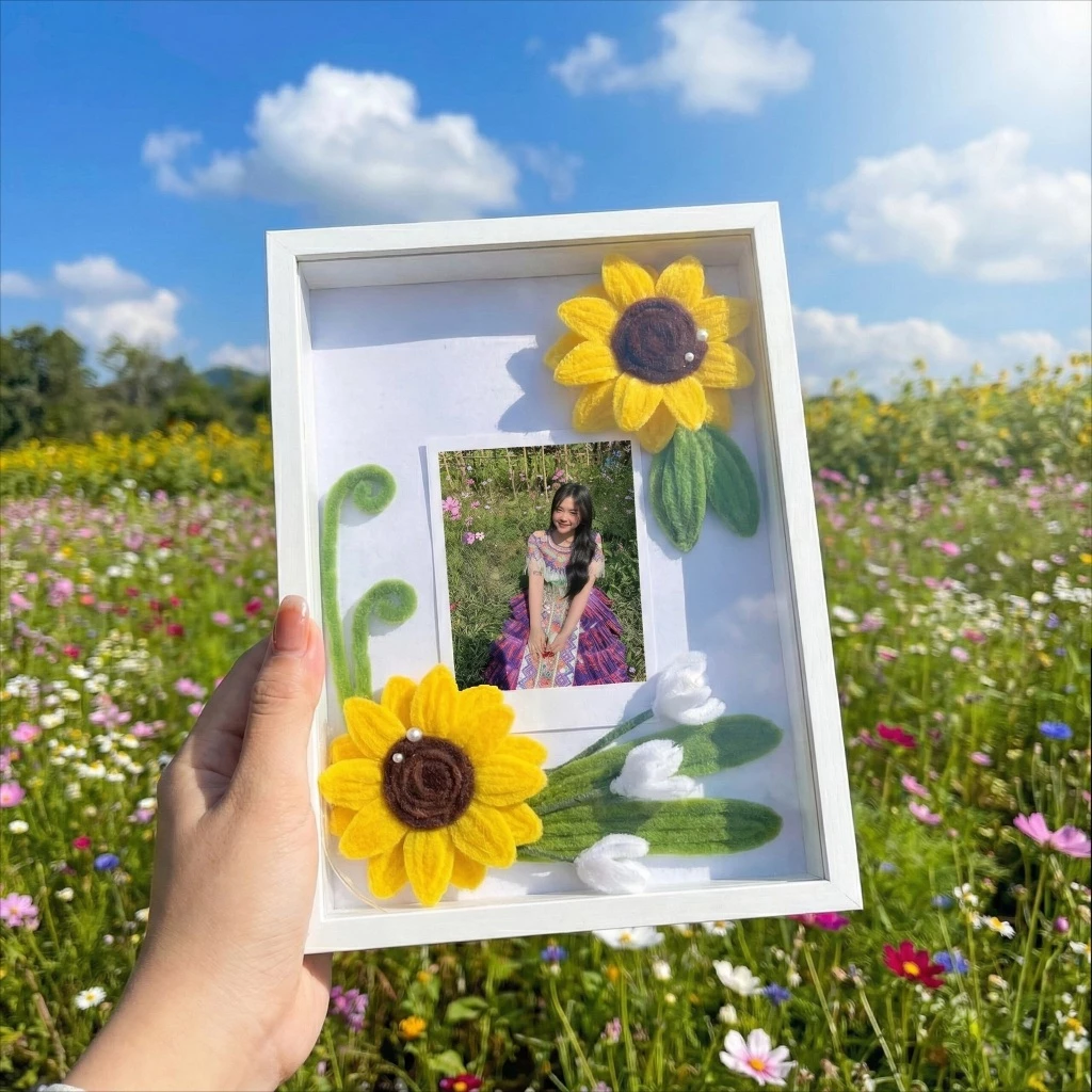 กรอบรูปดอกทานตะวันที่ทำจากกำมะหยี่ DIY ใส่รูปตัวเองได้ thumbnail 5
