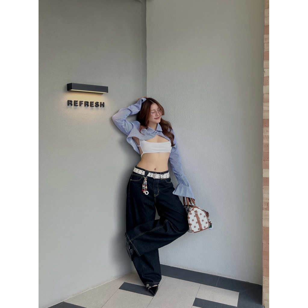 Proudly.bkk Ronda jeans กางเกงยีนส์ทรงบอลลูนดีไซน์ขาโค้ง