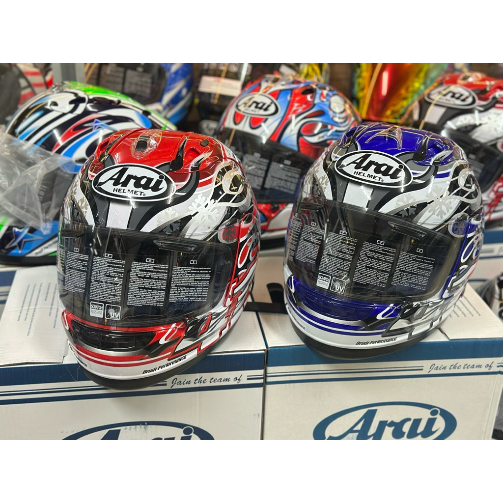 หมวกกันน๊อตArai งาน1:1 ไฟเเดงดำ ไฟดำ ไฟน้ำเงิน เเข็งเเรง สวยงาม