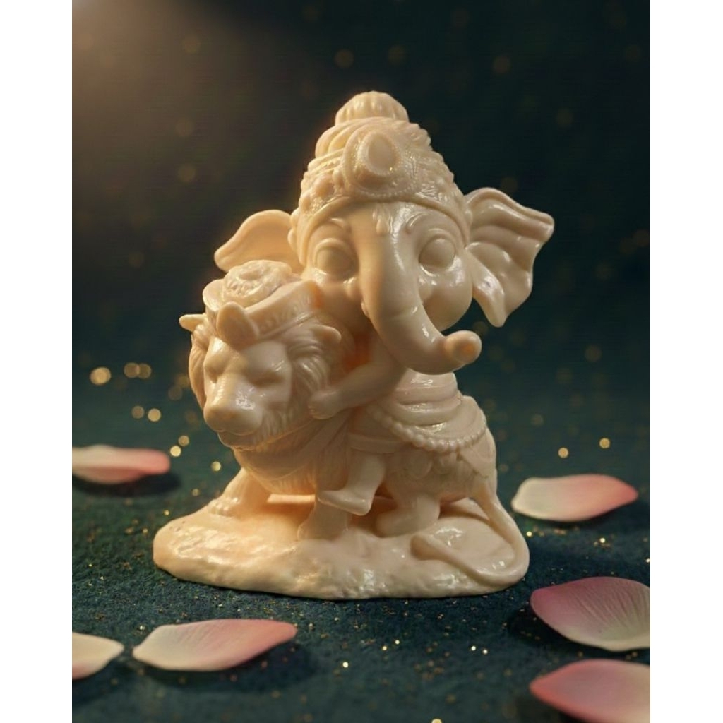พระพิฆเนศน้อยทรงสิงห์ (ปางสิงหะ คณปติ) รุ่นน่ารัก บูชาแล้วรุ่งเรือง มหาเทพแห่งความสำเร็จในรูปลักษณ์สุดคิวท์ ที่เต็มเปี่ย - รูปที่ 3