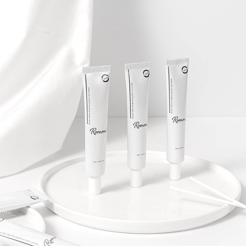 Rommi Alpha Brightening skin up cream
