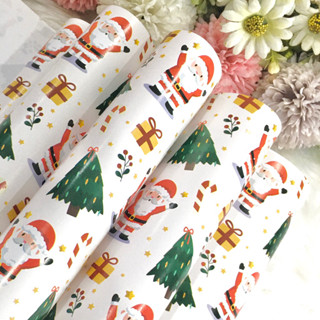 กระดาษห่อของขวัญ ขายขั้นต่ำ 5 แผ่น ลายซานต้าขาว ต้นคริสมาส ก…