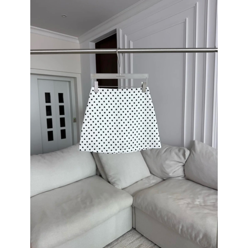 White skirt (black polkadot)