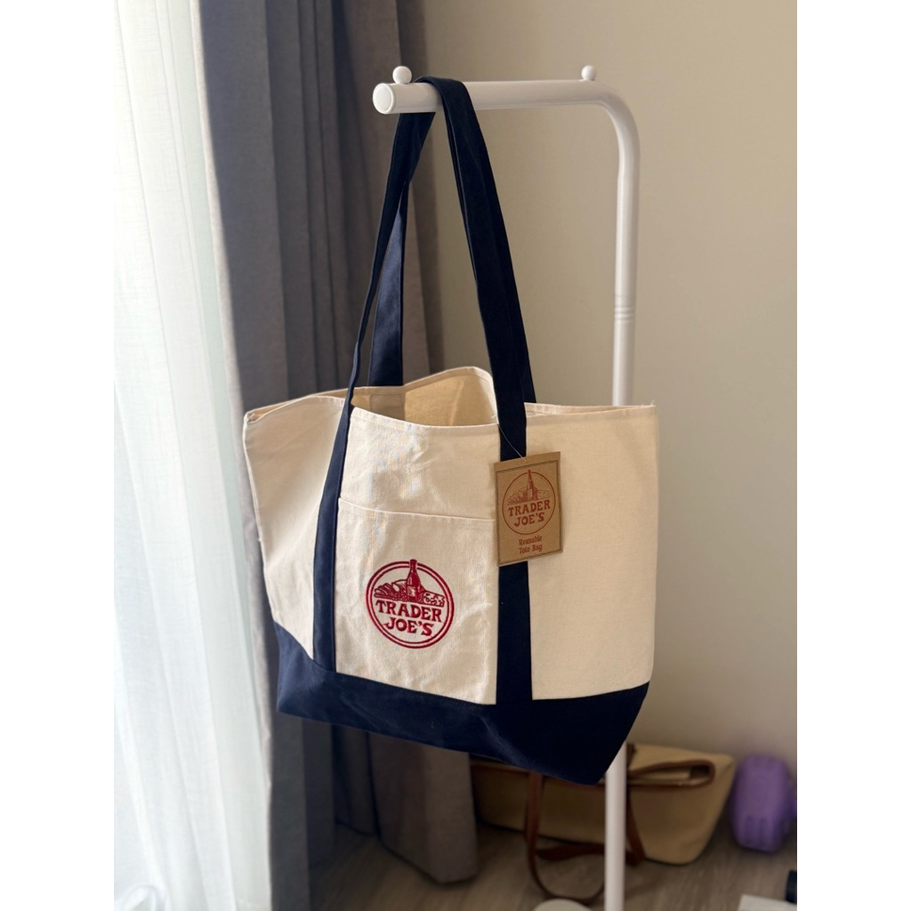 กระเป๋า tote bag Trader Joe’s แท้ หิ้วมาเอง