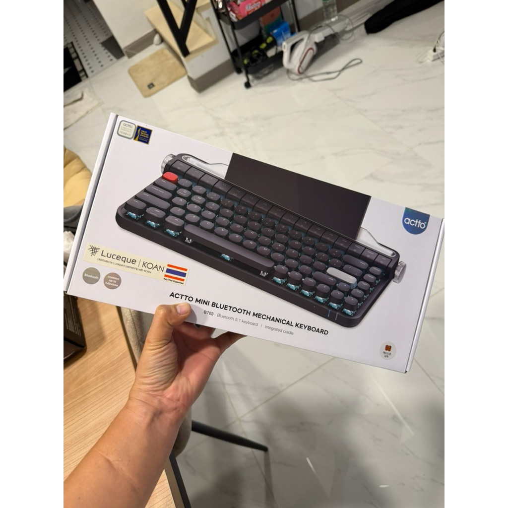 คีย์บอร์ด Actto Mini Bluetooth Mechanical Keyboard B703 เคลียร์สต๊อกสินค้าใหม่มือหนึ่งครับ