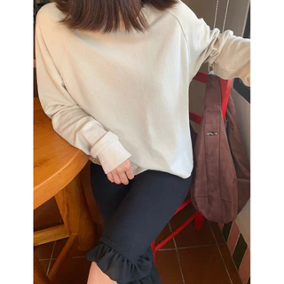 (พร้อมส่ง) Ruffle capri pants กางเกงคาพริ รุ่นปลายขาระบาย (Littlebitbyjj)