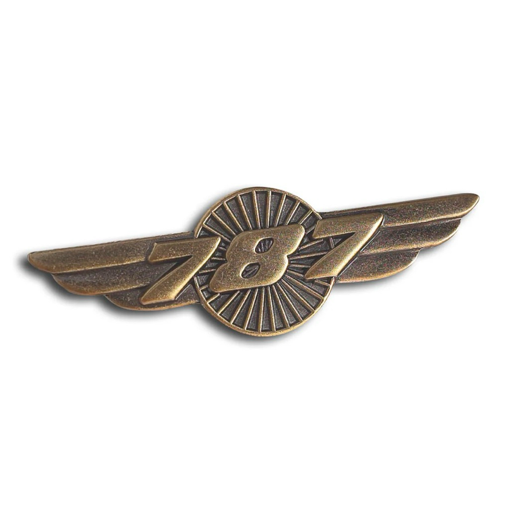 พินBoeing 787 ของแท้ใหม่ในแพค จากBoeing (Boeing 787 Dreamliner Wings Pin)