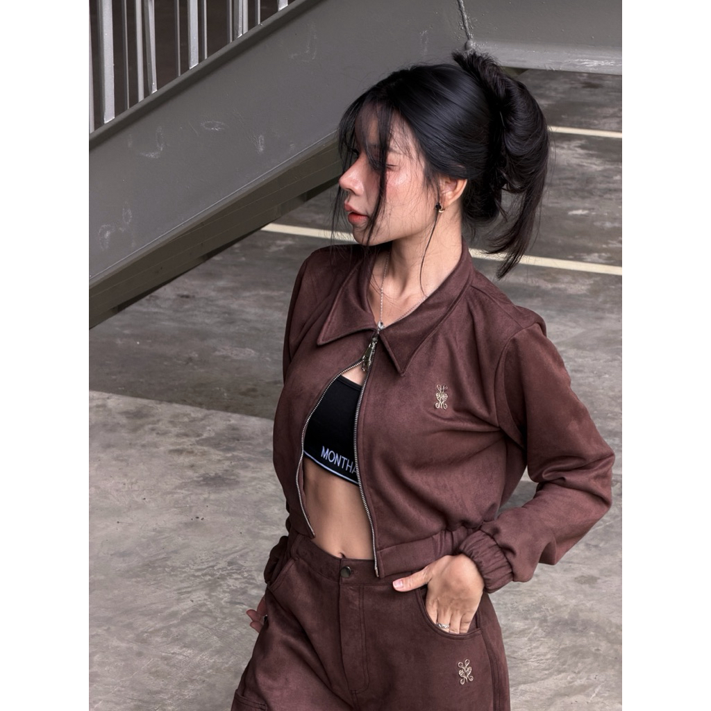 MONTHA Cleo jacket(เสื้อแจ็คเก็ตรุ่นคลีโอ) เสื้อแจ็คเก็ตผ้าหนังกลับแขนยาวทรงหลวม เสื้อแฟชั่นผู้หญิง