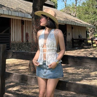 Snowlace top เสื้อคล้องคอลูกไม้ (6023)