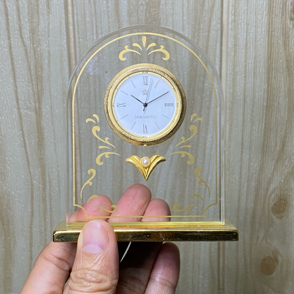 นาฬิกาตั้งโต๊ะ Mikimoto ประดับมุกแท้
