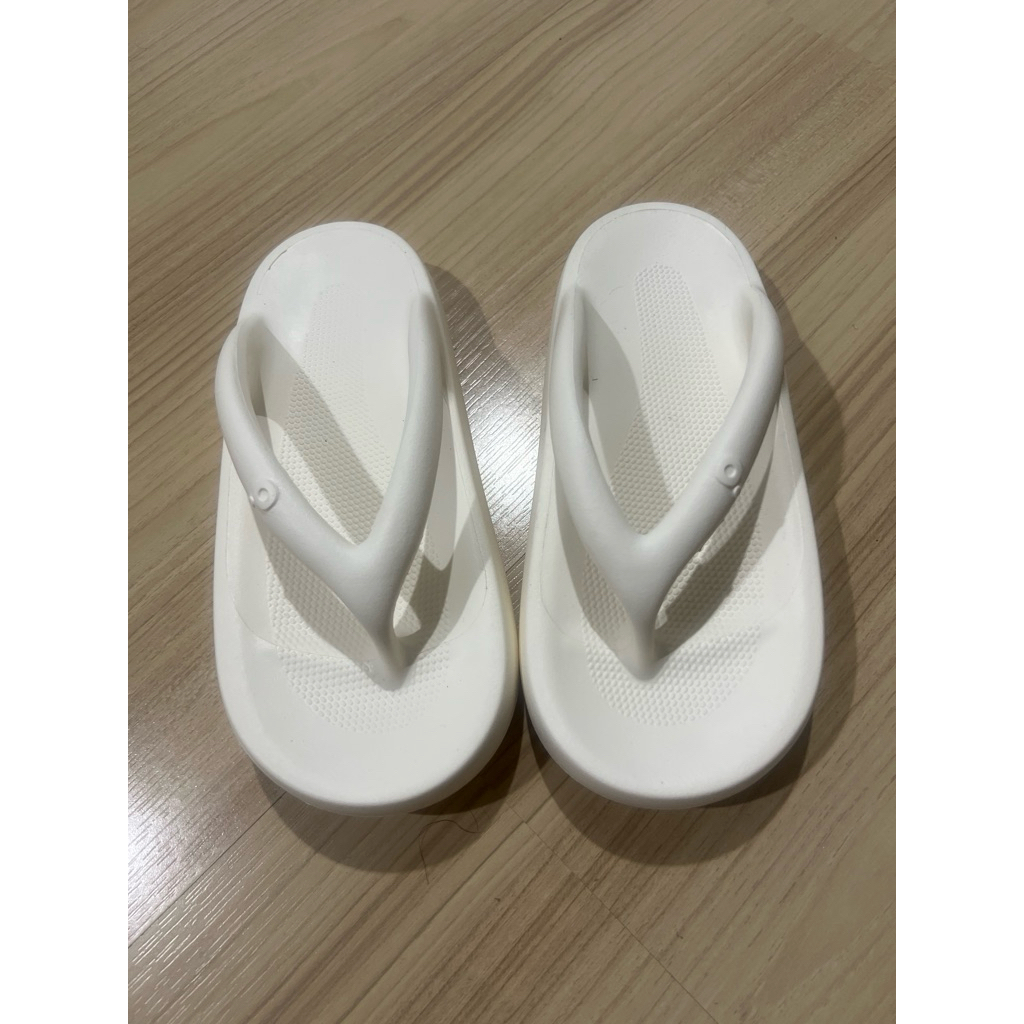 รองเท้าแตะหูคีบ puxi size 35-36