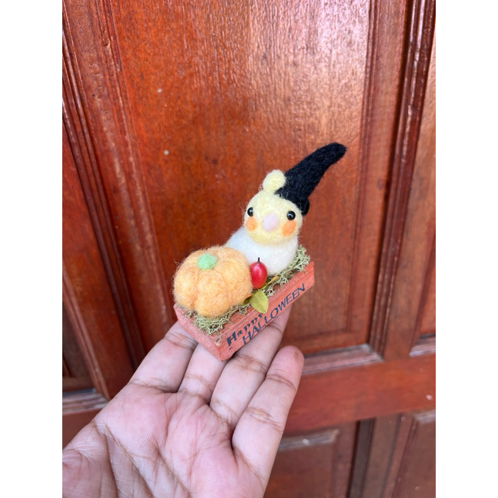 ตุ๊กตาแฮนด์เมดปักขน (needle felting)