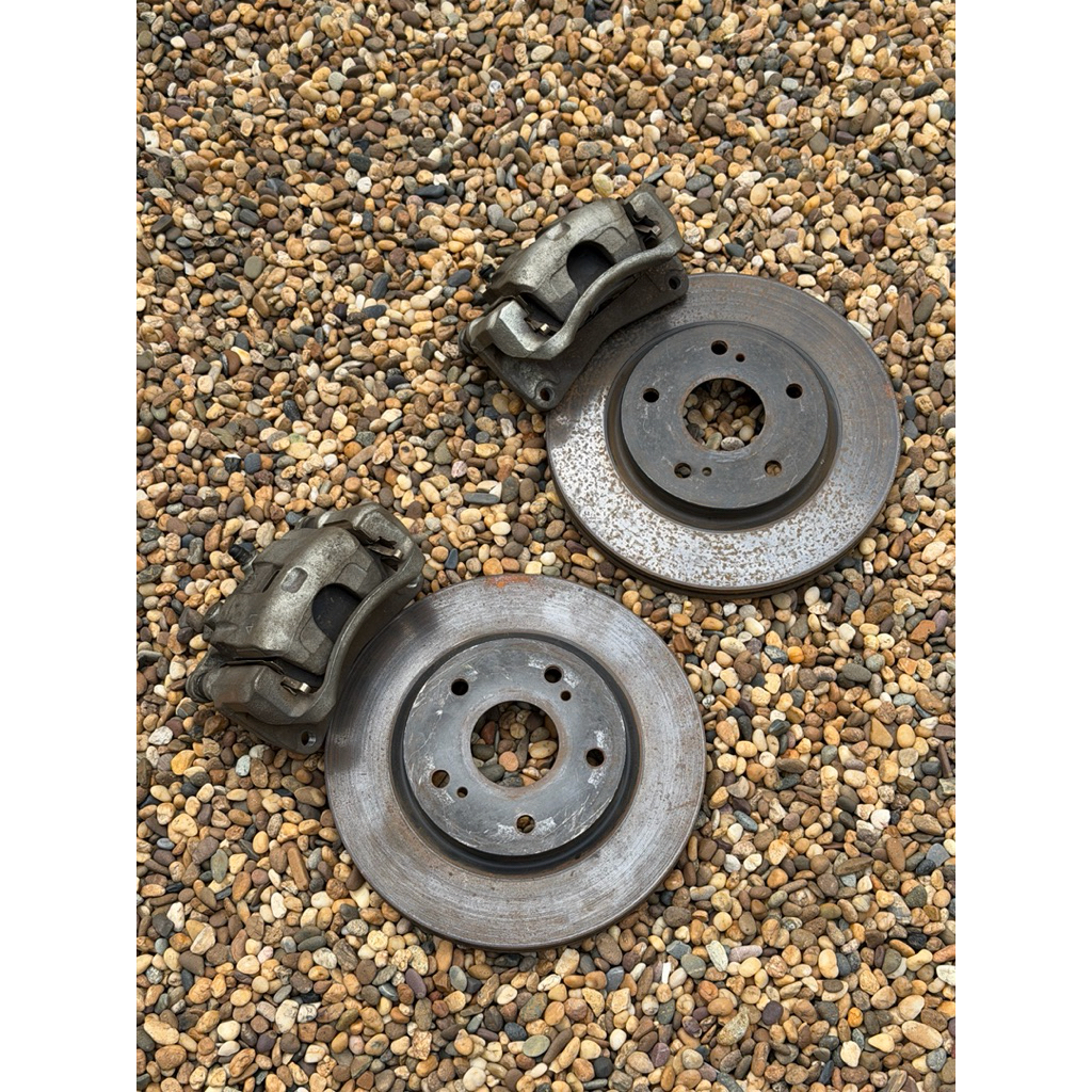 ชุดเบรคหน้า SUZUKI SWIFT SPORT ZC32S มือสอง Japan