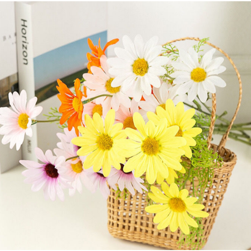 ดอกเดซี่ประดิษฐ์ขนาดเล็ก ผ้าไหม 1 ช่อ 5 ดอก สำหรับตกแต่งบ้าน งานแต่ง งาน DIY - รูปที่ 2