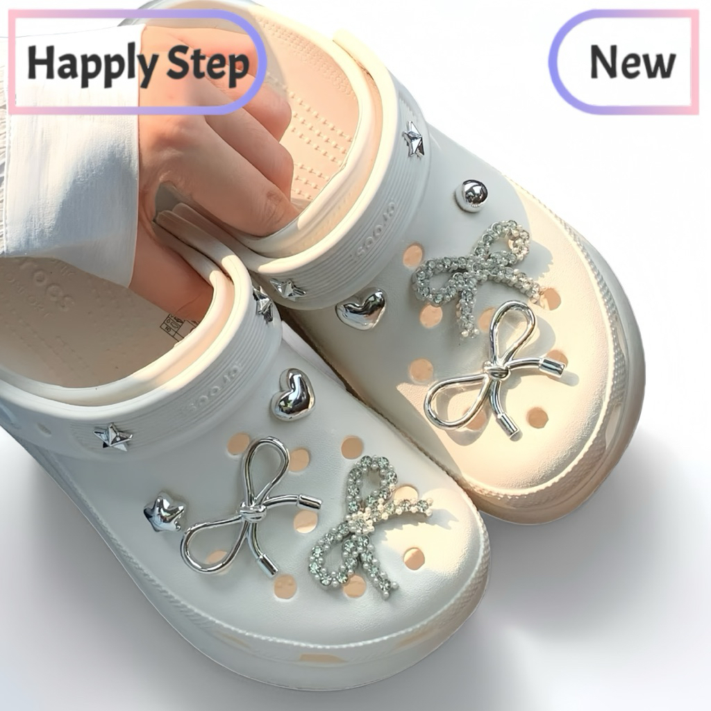 Happy Step 12ชิ้น/เซ็ต โบว์เงินD8(เฉพาะตัวติด) อุปกรณ์เสริมรองเท้า ของตกแต่งรองเท้ากระเป๋ามีรู พร้อมส่งจากไทย
