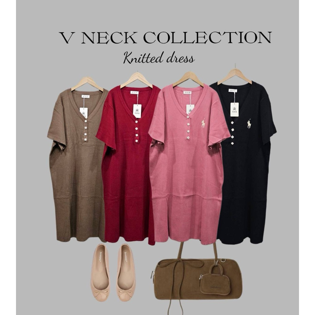 เดรสไหมพรมคอวีแต่งกระดุมลายดอกไม้ เก๋ๆพร้อมส่งค่ะ