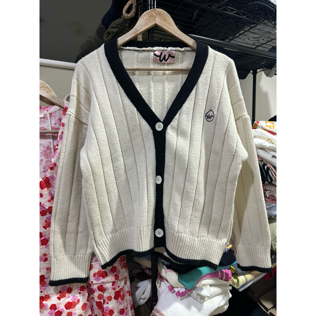 Umore made freesize เสื้อคาดิแกน