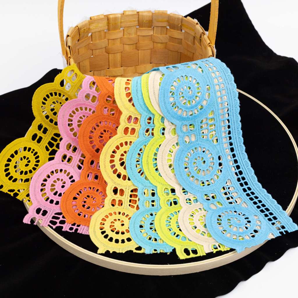 PureCotton Lace – ลูกไม้คอตตอนปักลาย 3 นิ้ว 15 หลา (15 Yards)