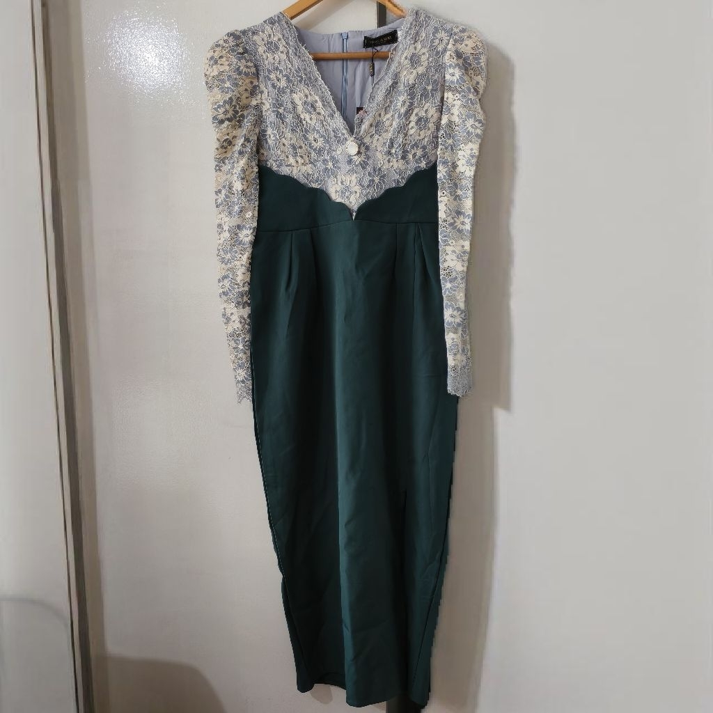 Vegus Luxury เดรสออกงานป้ายห้อย