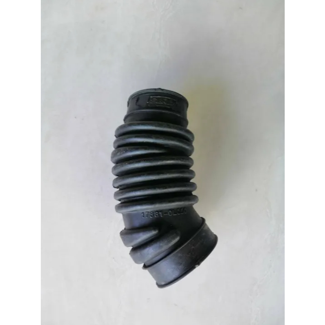 ท่ออากาศ TOYOTA TIGER D4D,2KD ราคาท่อนละ180บาท