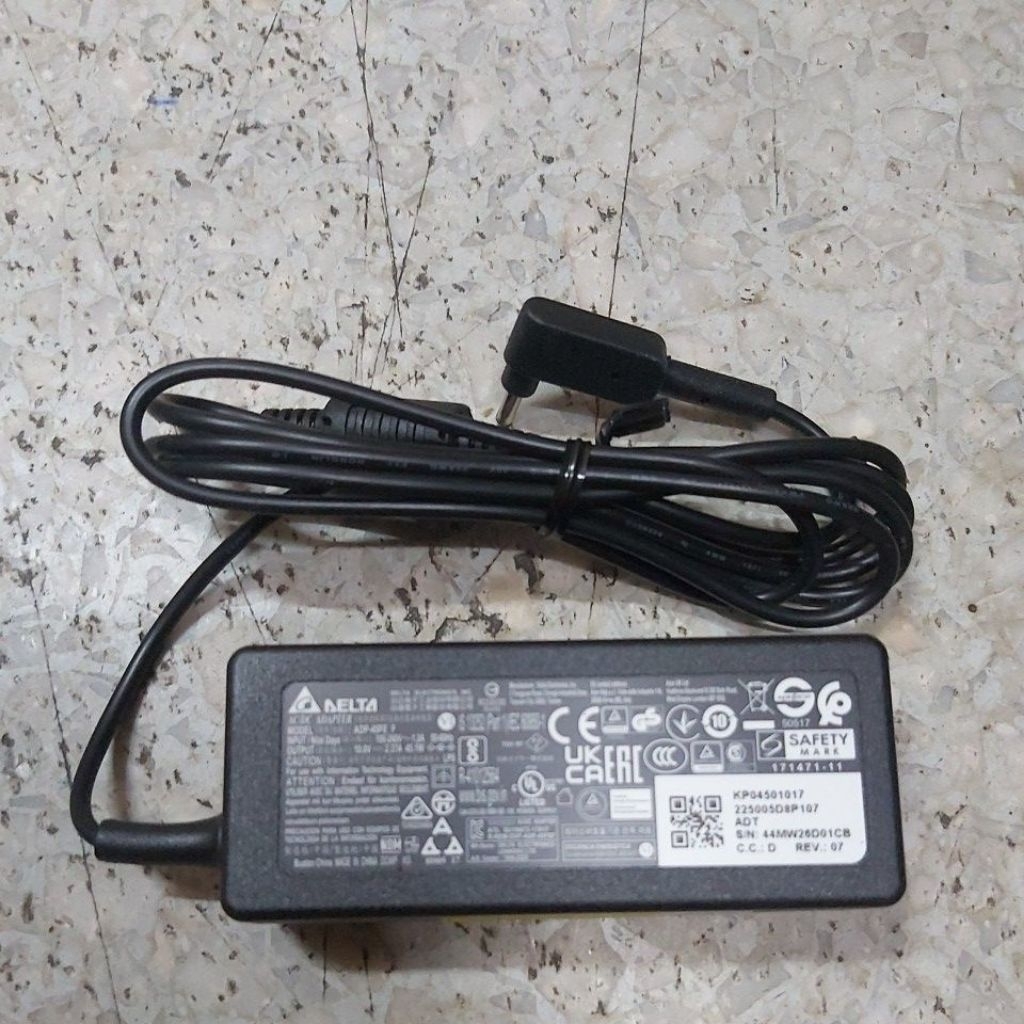 ของแท้ DELTA ADP-45FE F 19V 2.37A 45W 3.0x1.0mm (ยังไม่เคยใช้งาน)