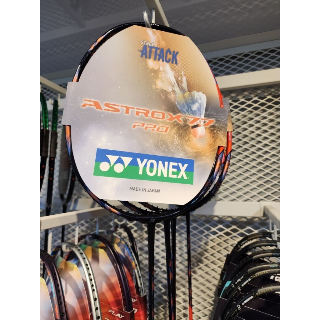 ไม้แบดมินตัน Yonex  Astrox 77 PRO