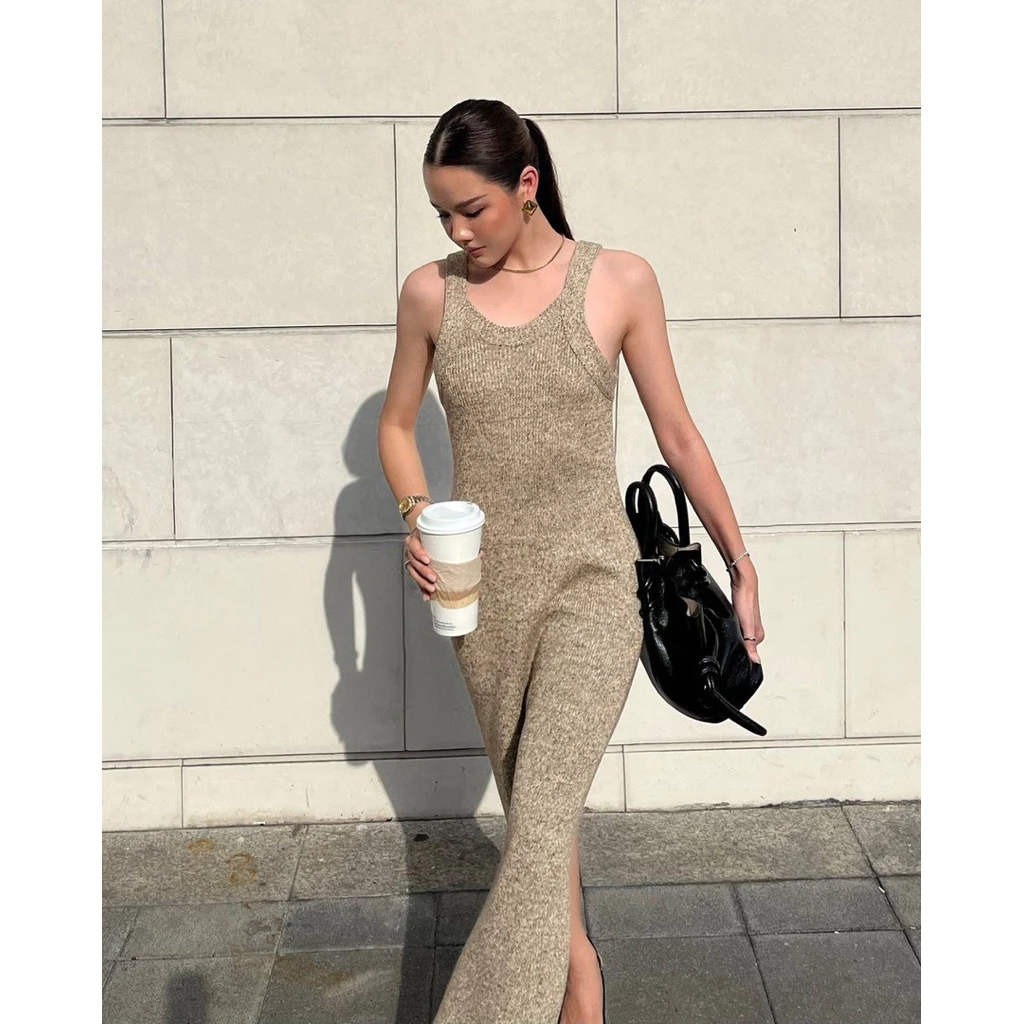 Umade melt me knit dress - เดรสยาว เดรสผ้าไหมพรม เดรสใส่ไปทะเล
