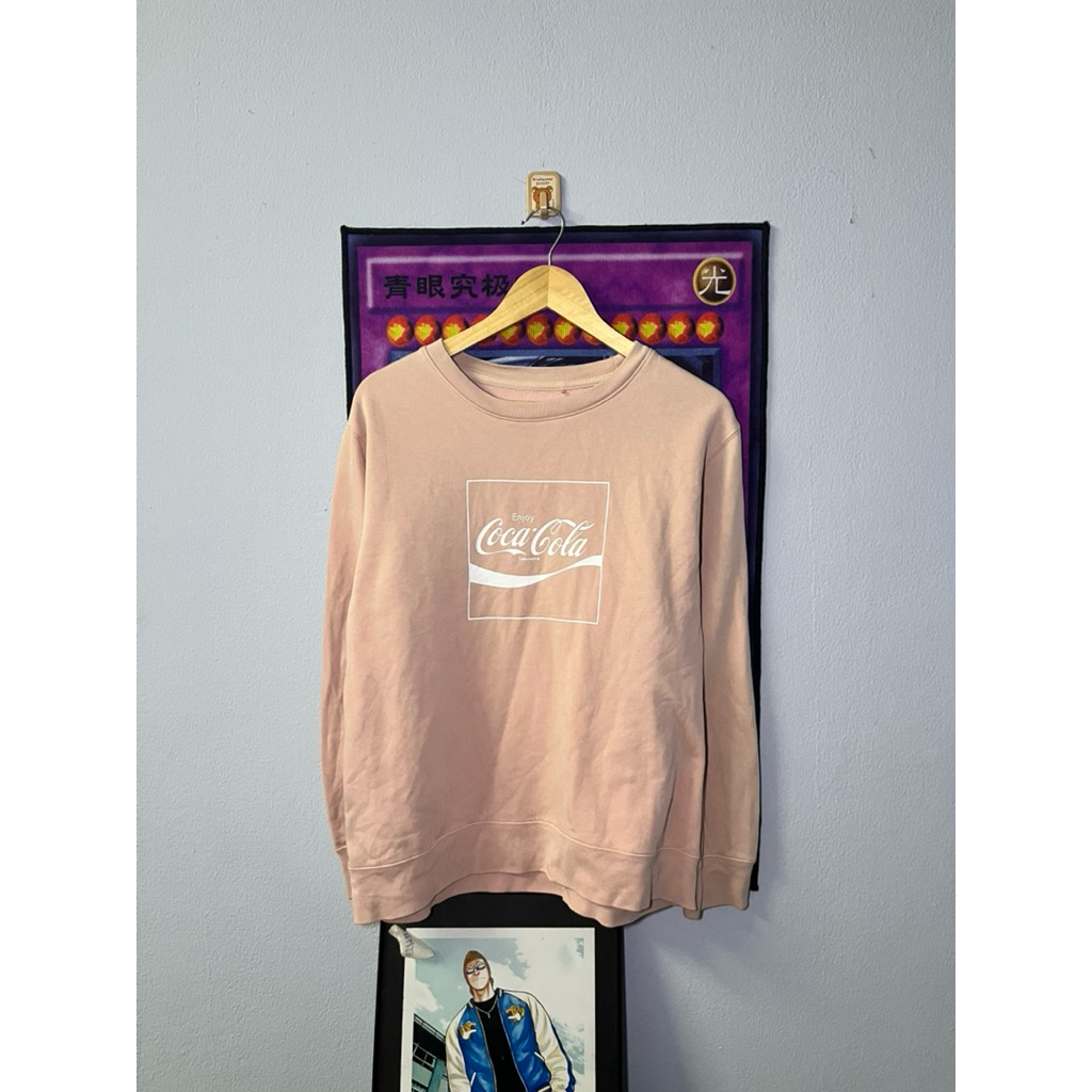 Coca Cola sweater (p22)