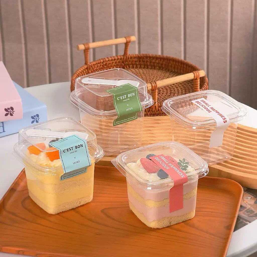 กล่องขนมพลาสติก(ฝานูน) พร้อมช้อน** B10-8