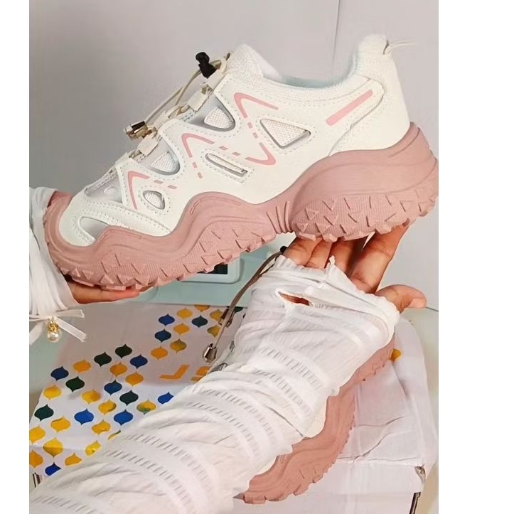 รองเท้า JSNB size 38 มือ 1