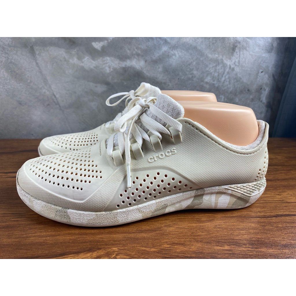 Crocs ของแท้ มือสอง ไซส์ M7/W9 , 25cm