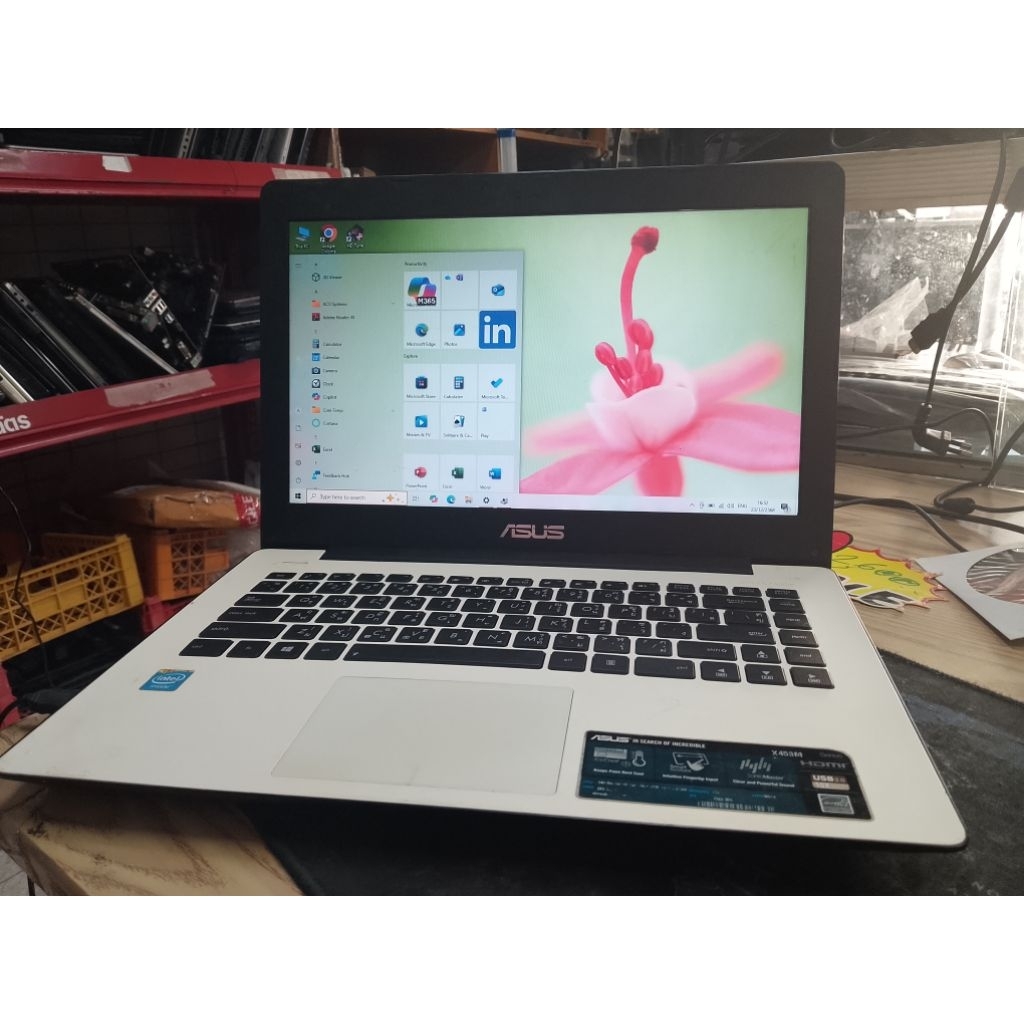 Notebook Asus x453m Celeron n2830 RAM 4GB ssd 119 GB สภาพดีแบตเตอรี่เก็บไฟนาน