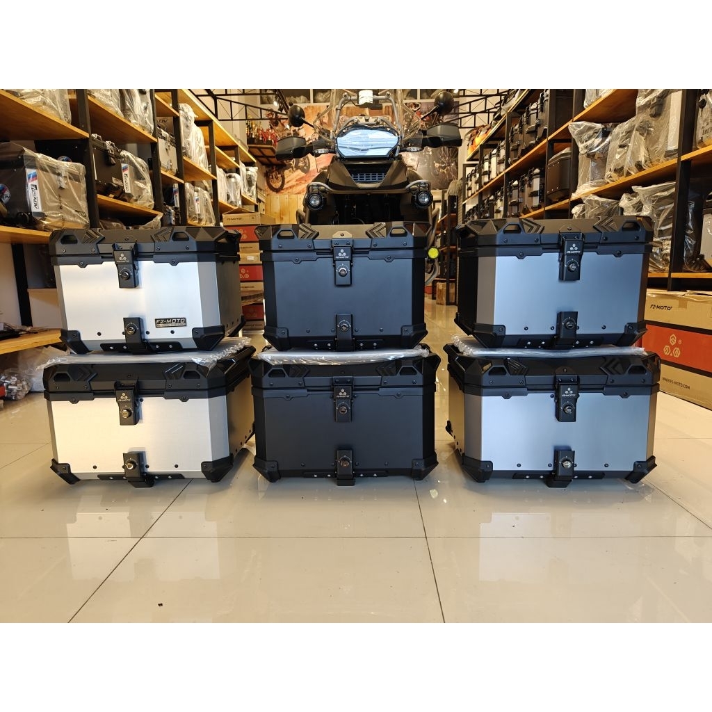 🔥พร้อมส่ง🔥 F2MOTO 45L-55L-65L ลายเรียบ กล่องท้ายมอเตอร์ไซค์ กล่องหลังมอเตอร์ไซค์ พร้อมของแถมอินเนอร์