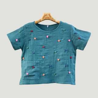 เสื้อผ้าฝ้ายสาลูสองชั้น งานปักมือแฮนด์เมด ดอกมินิน่ารักสุดๆ ทรงสวย สวมใส่สบาย ได้ทุกวัน🍃