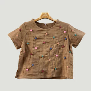 เสื้อผ้าฝ้ายสาลูสองชั้น งานปักมือแฮนด์เมด ดอกมินิน่ารักสุดๆ ทรงสวย สวมใส่สบาย ได้ทุกวัน🍃