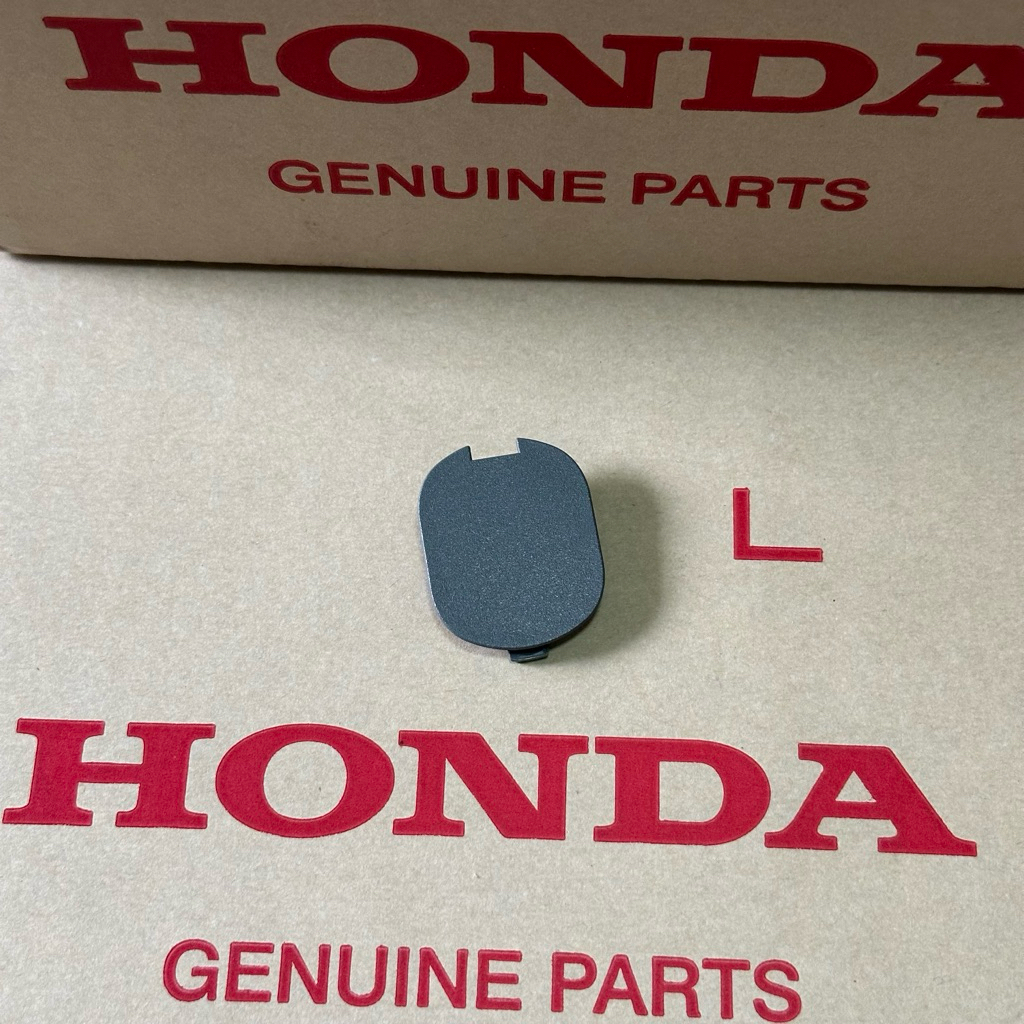 อะไหล่แท้ศูนย์ พลาสติกครอบรูน็อตไฟท้าย CRV G3 2007-2012 (OR-33506-SWA-A01)