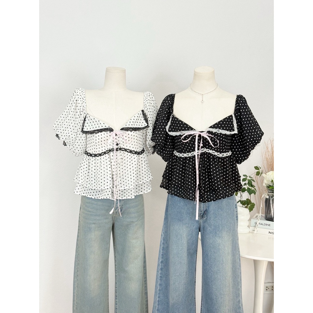 INFINITY : Risan Top (ริซาน)  เสื้อลายจุดแขนตุ๊กตา แต่งลูกไม้ รุ่นนี้สามารถใส่เปิดไหล่ได้หรือปิดไหล่ก็น่ารัก