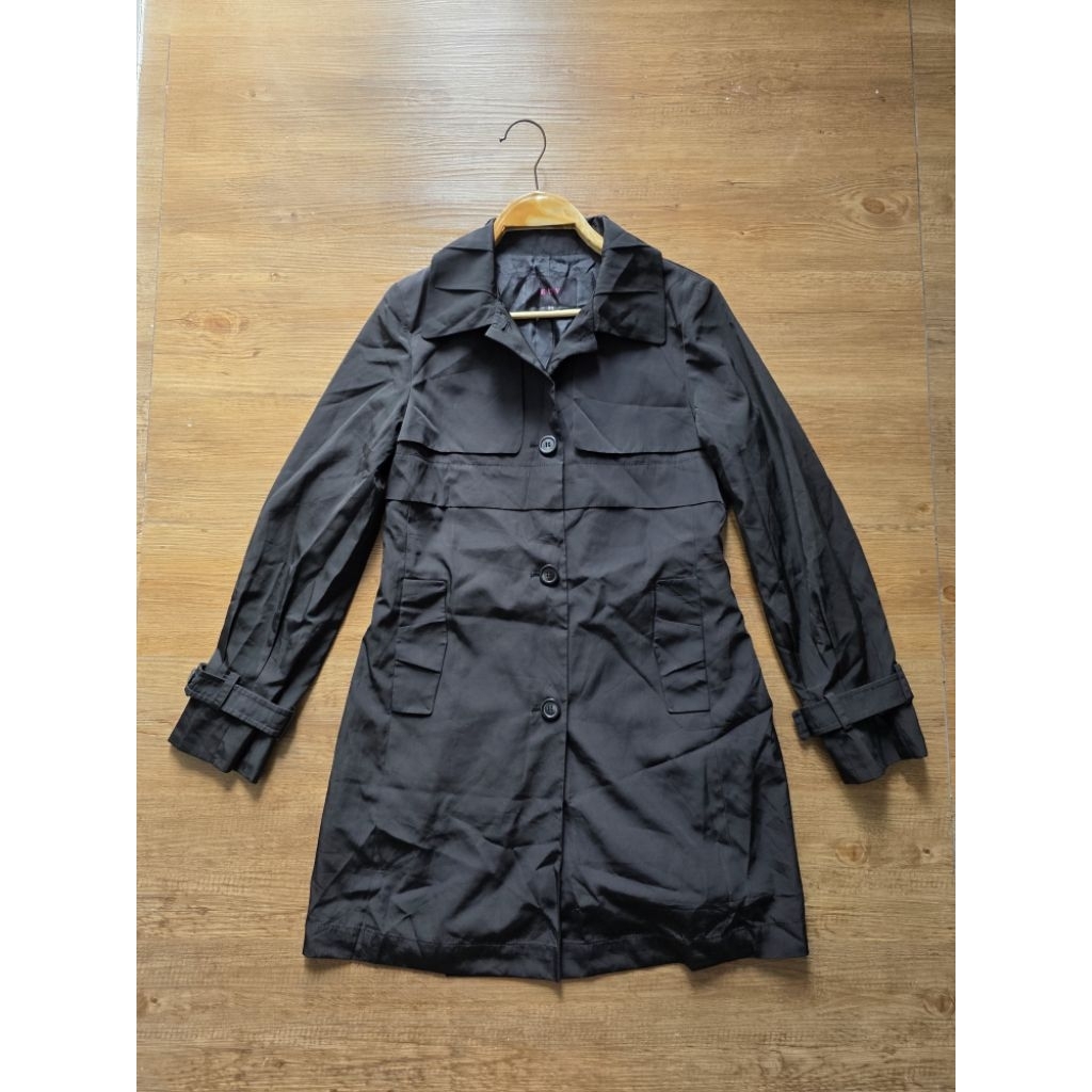 EUV เสื้อโค้ทสีดำคอปกกระดุมหน้าแขนยาวกระเป๋าข้าง(ตำหนิรูปสุดท้าย)ไซส์(55)อก36เอว32สะโพก38ยาว32(งานมื