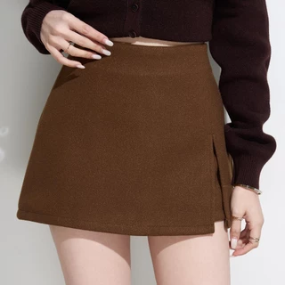 CO1215 Classic Velvet Skort – กระโปรงกำมะหยีทรงคลาสสิก